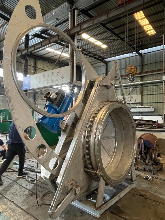 line blind valve assembly electric hydraulic