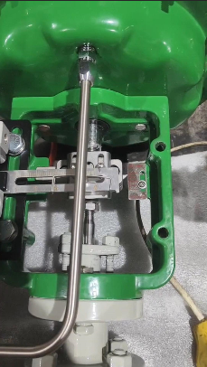 pneumatic control valve c:w temperature sensor and pid controller, closed loop test