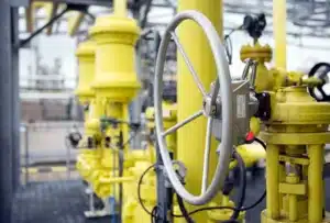 После технического обслуживания клапана необходимо проверить работу механизма маховика.